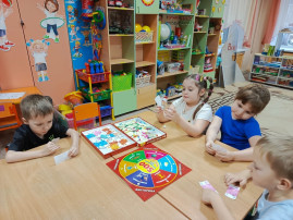 Игровое занятие "Думай и богатей" Игровое занятие "Думай и богатей".